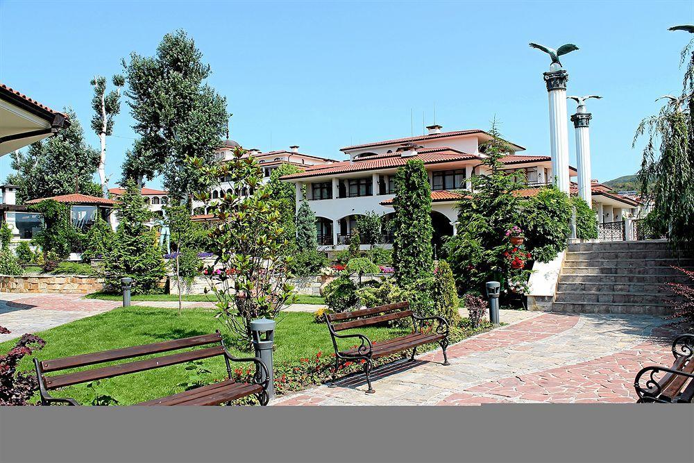 Helena Vip Villas And Suites Sunny Beach Exterior photo